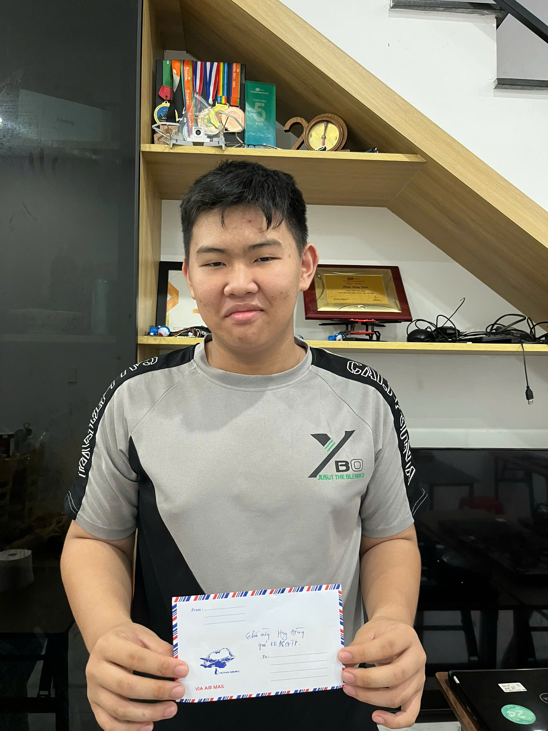Huy Hoàng